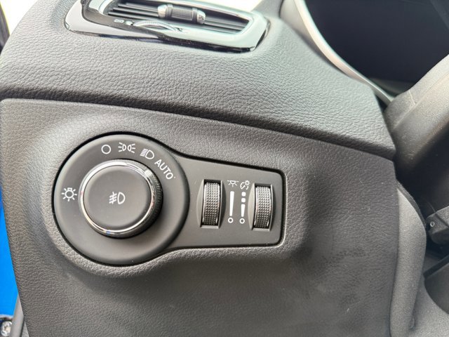 Used 2020 Jeep Compass Latitude image 21