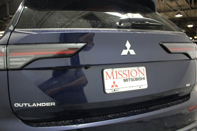 New 2026 Mitsubishi Outlander SE image 4