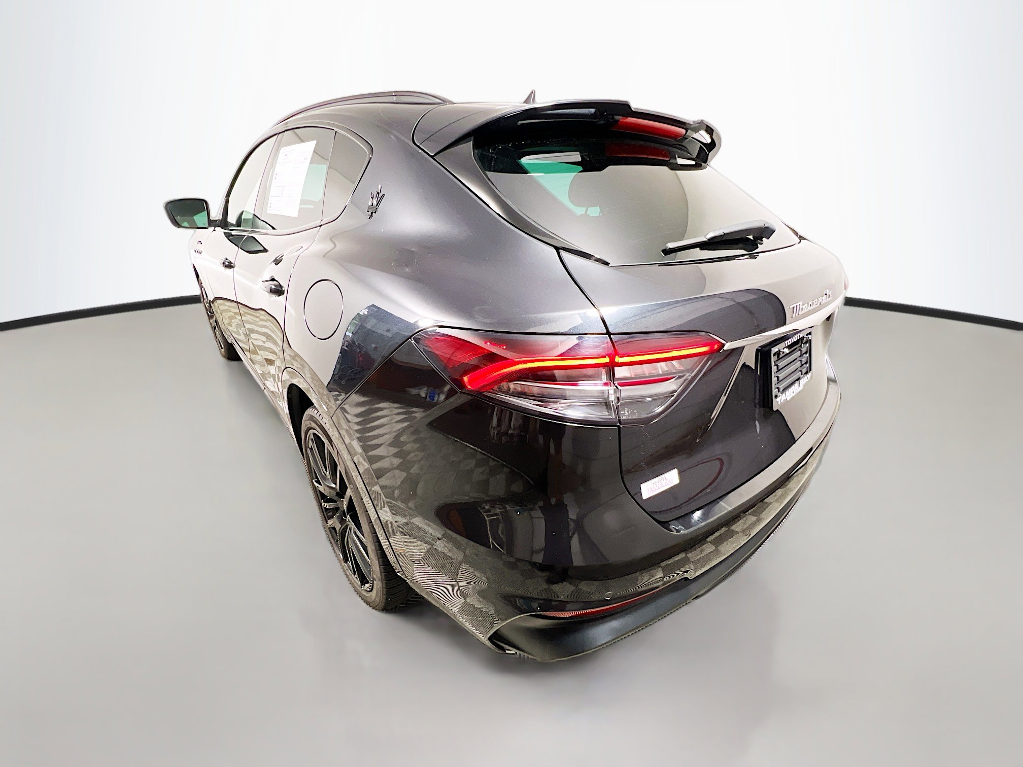 Used 2022 Maserati Levante Modena AWD/4WD image 8