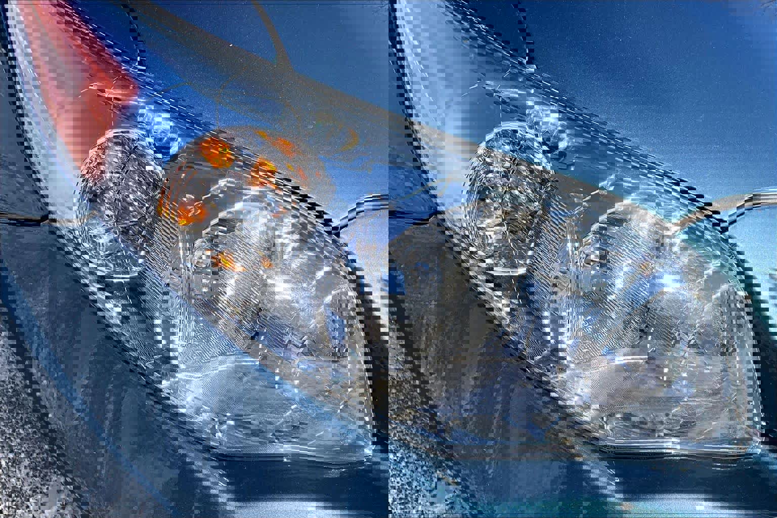 Used 2013 Toyota Corolla LE image 26