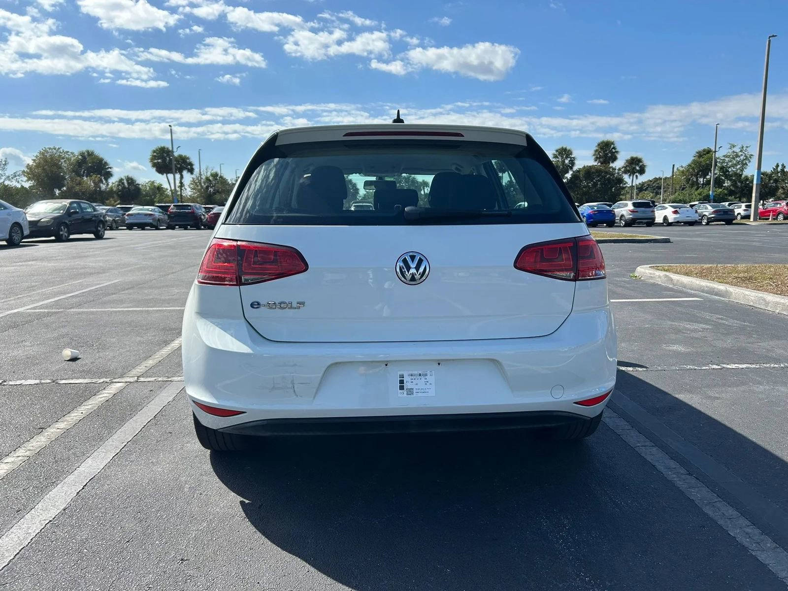 Used 2016 Volkswagen e-Golf SE FWD image 7