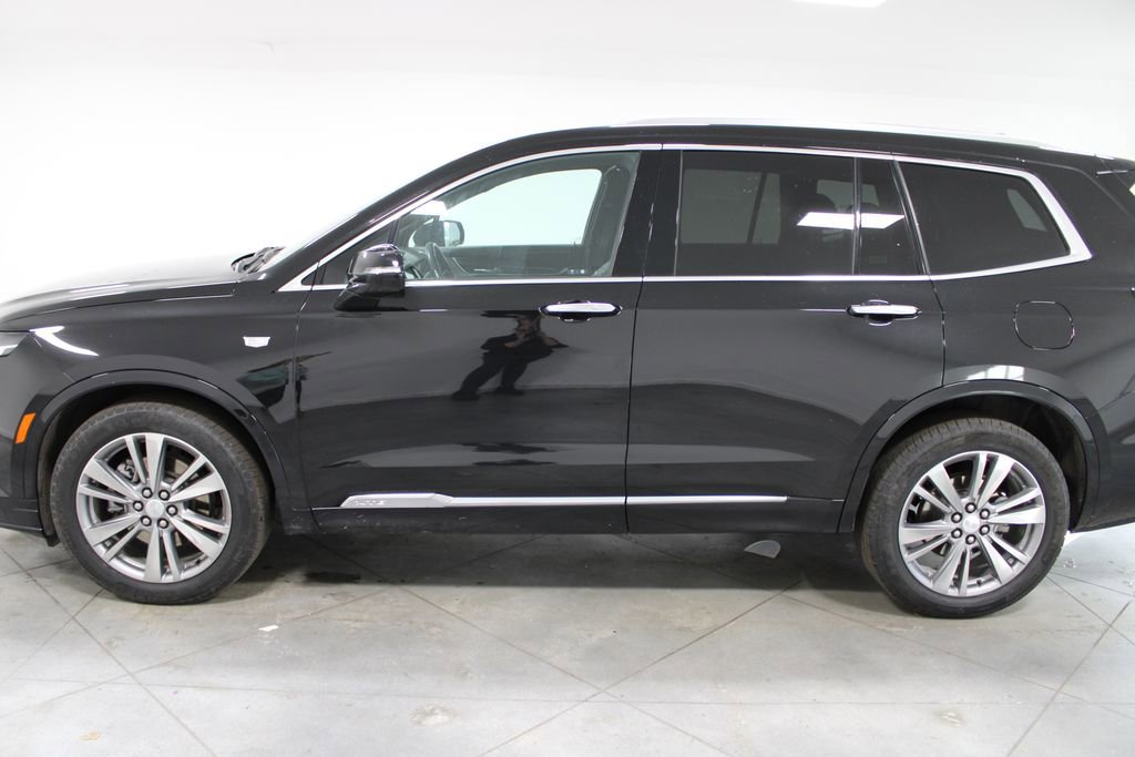Used 2024 Cadillac XT6 Premium Luxury image 6