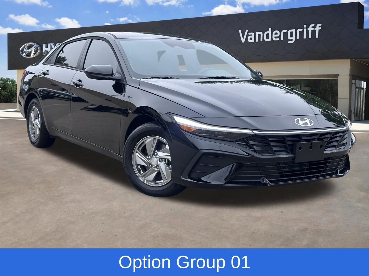 Used 2026 Hyundai Elantra SE FWD image 1