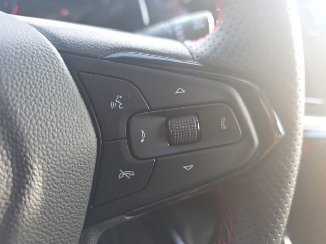 New 2026 Chevrolet Trax RS w/ Sunroof Package image 18