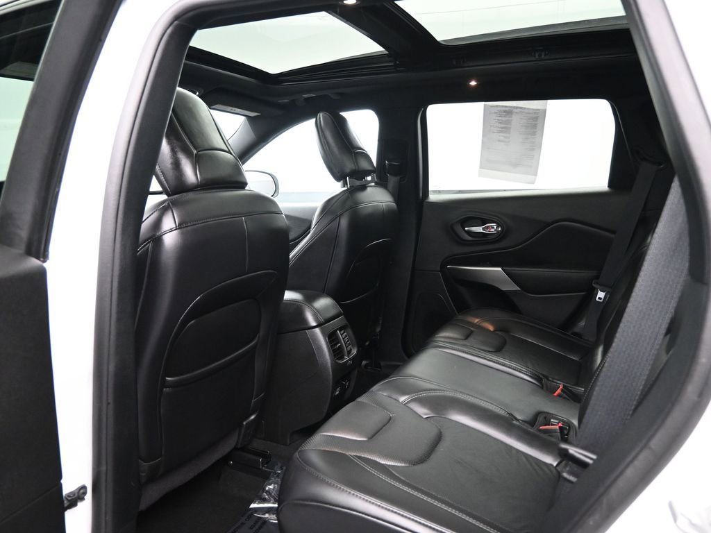 Used 2021 Jeep Cherokee High Altitude AWD/4WD image 27