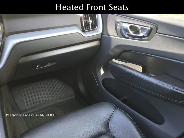Used 2018 Volvo XC60 T6 Momentum w/ Convenience Package image 18