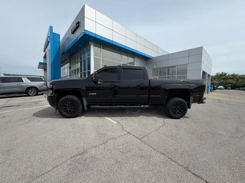Used 2018 Chevrolet Silverado 2500 LTZ w/ Duramax Plus Package AWD/4WD image 4