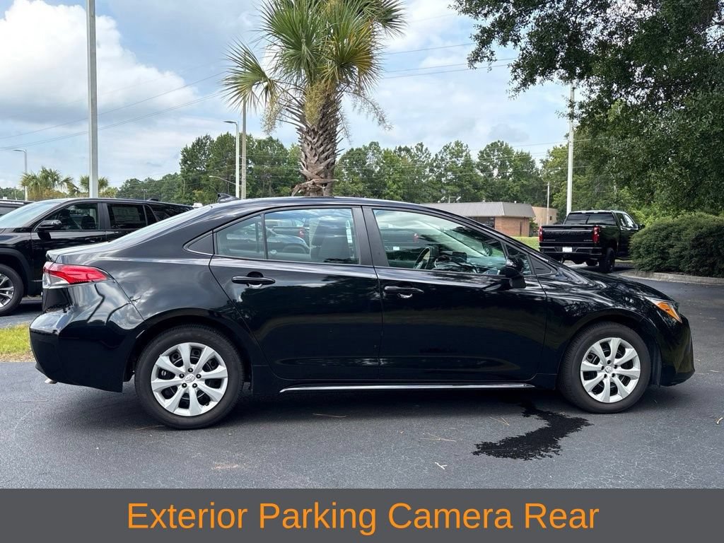 Used 2024 Toyota Corolla LE FWD image 4