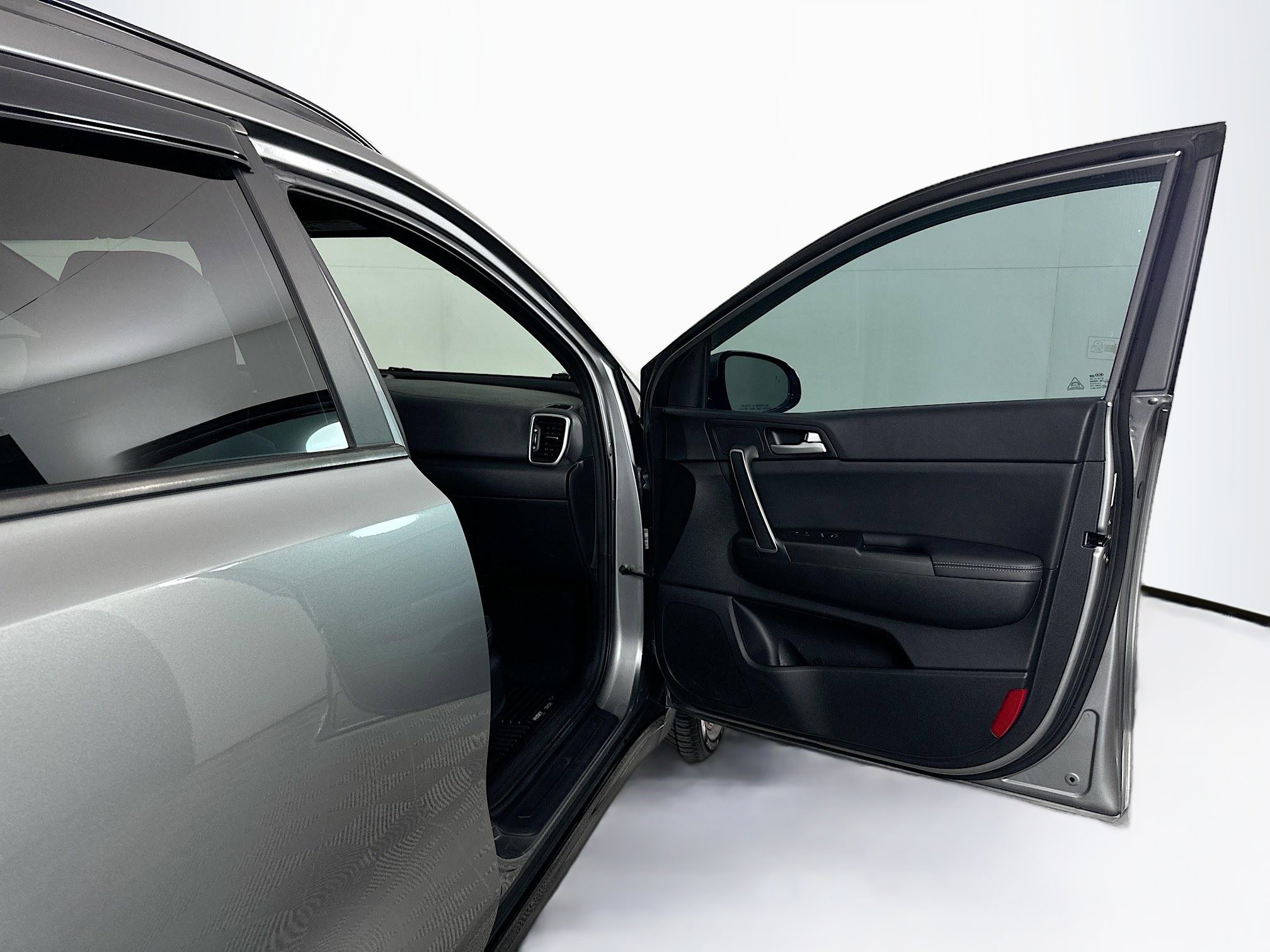 Used 2022 Kia Sportage Nightfall Edition image 30