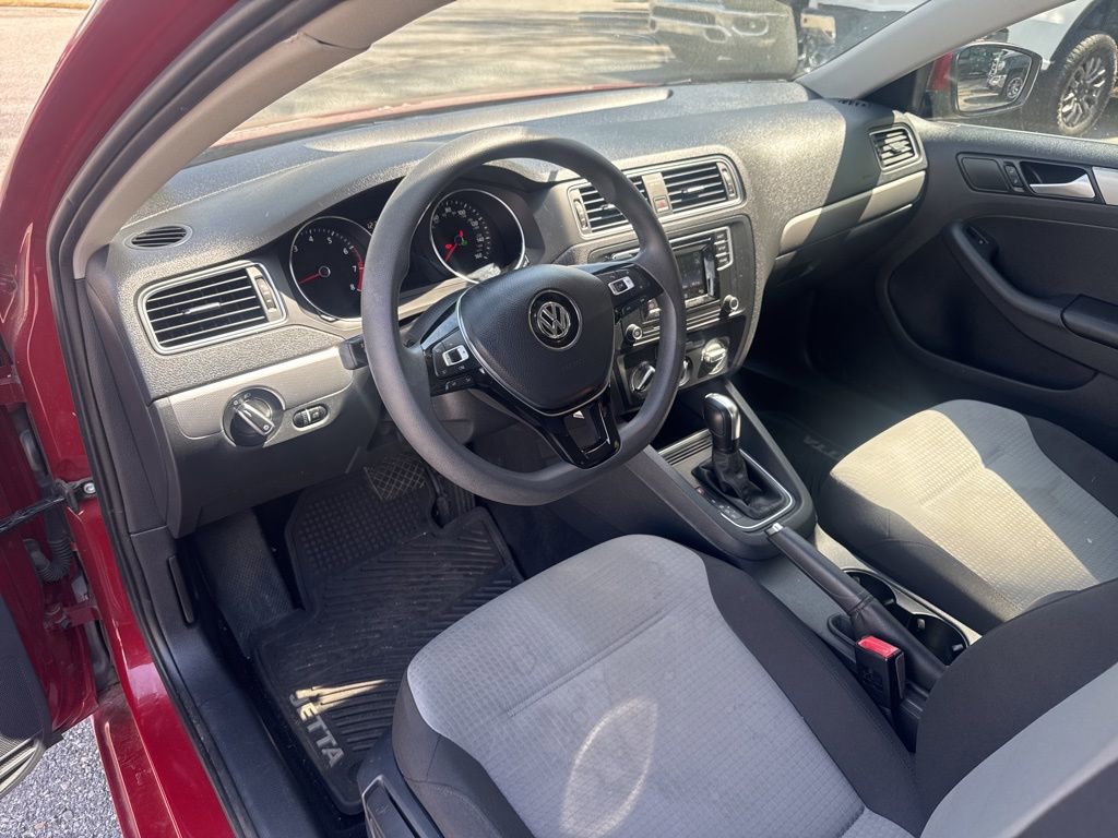 Used 2017 Volkswagen Jetta S image 13