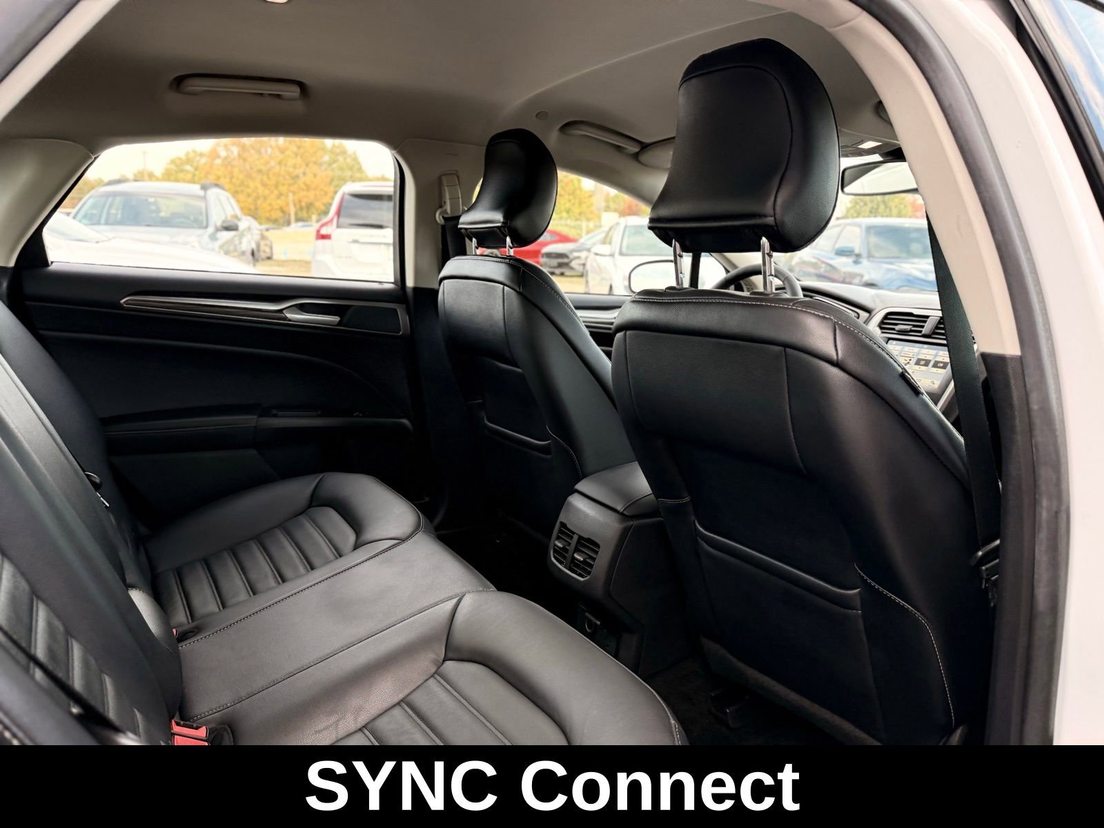 Used 2017 Ford Fusion SE w/ Equipment Group 602A image 18