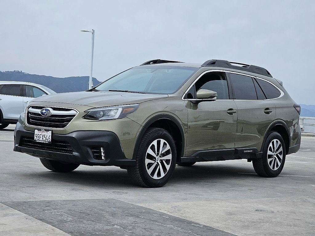 Used 2022 Subaru Outback Premium image 7