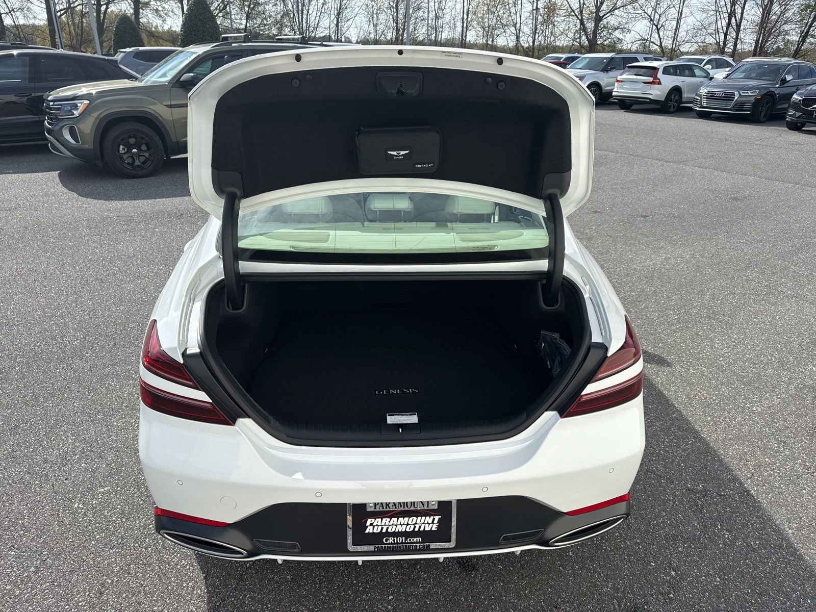 Used 2026 Genesis G70 2.5T Prestige image 10