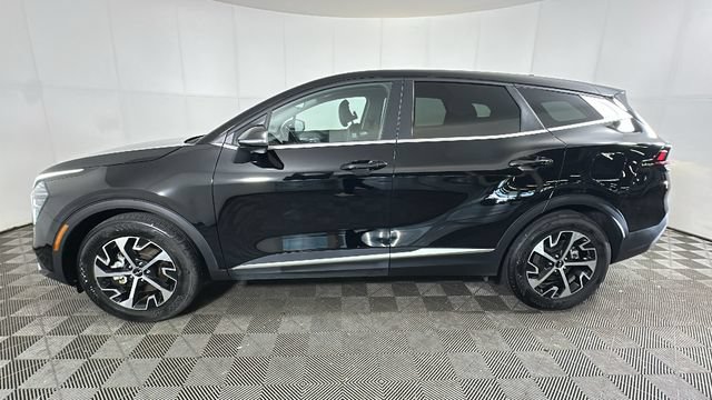Used 2025 Kia Sportage EX FWD image 5