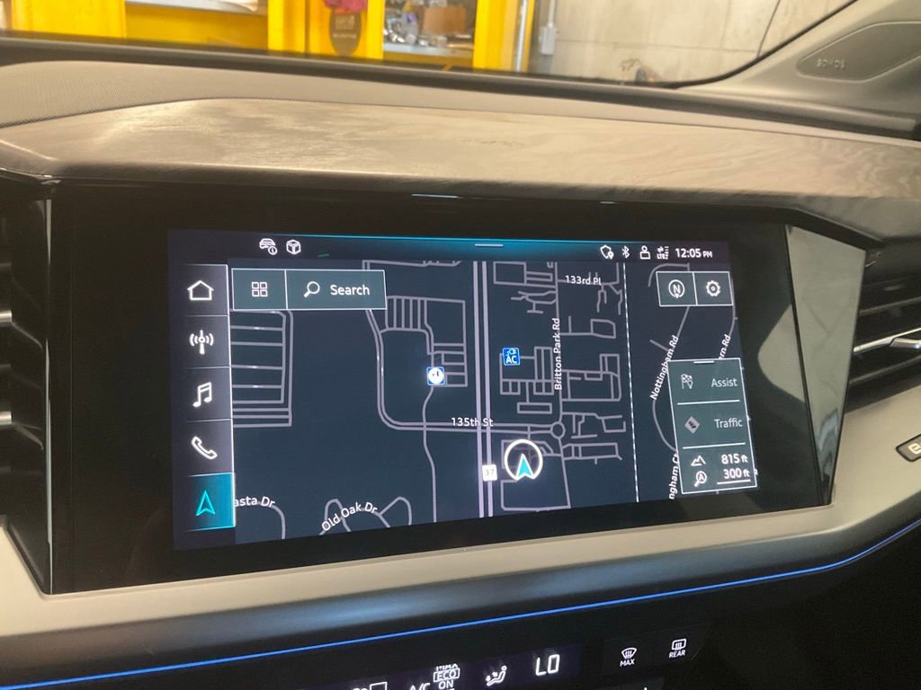 Used 2022 Audi Q4 e-tron Prestige AWD/4WD image 22