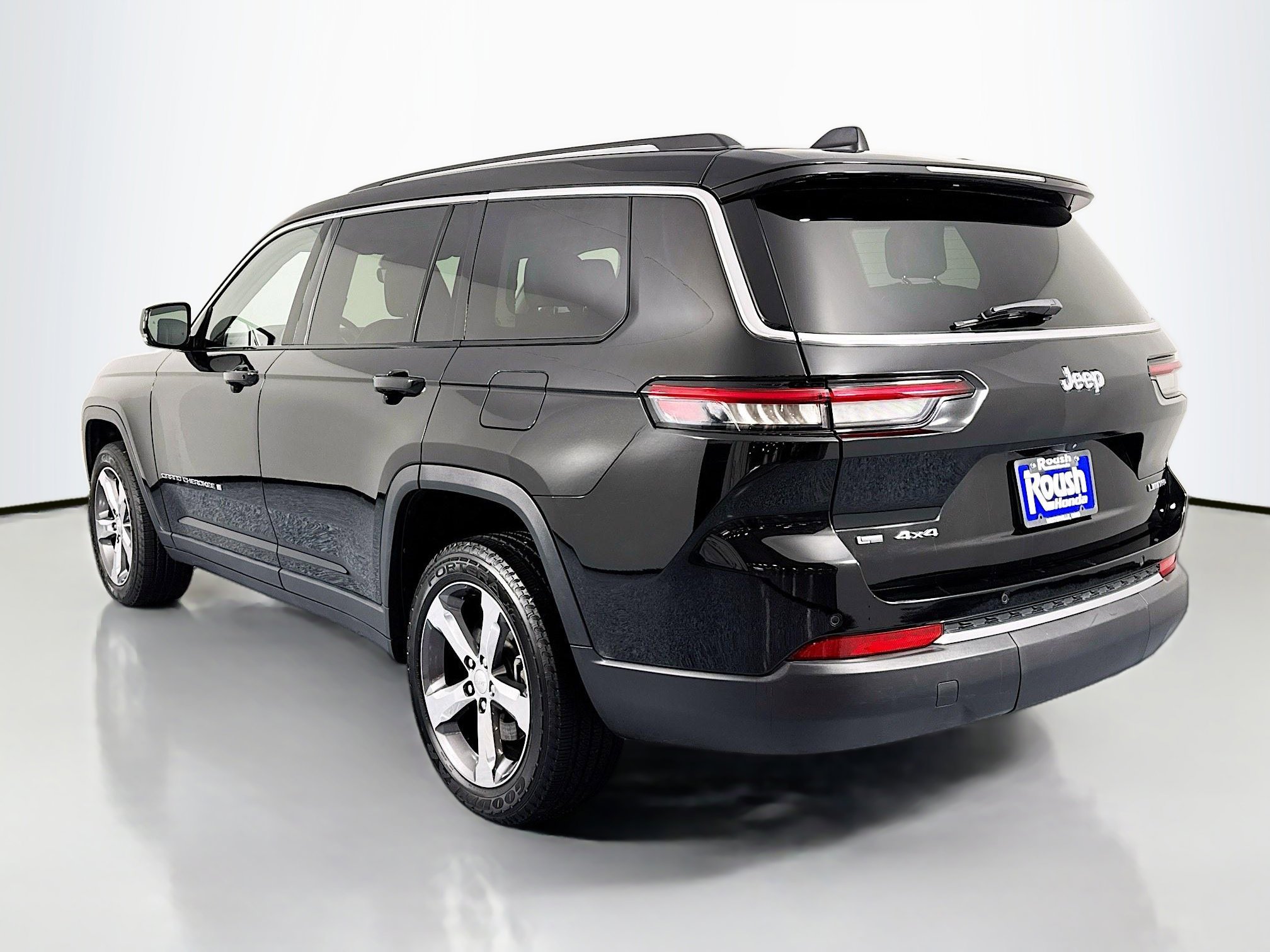 Used 2022 Jeep Grand Cherokee L Limited image 7