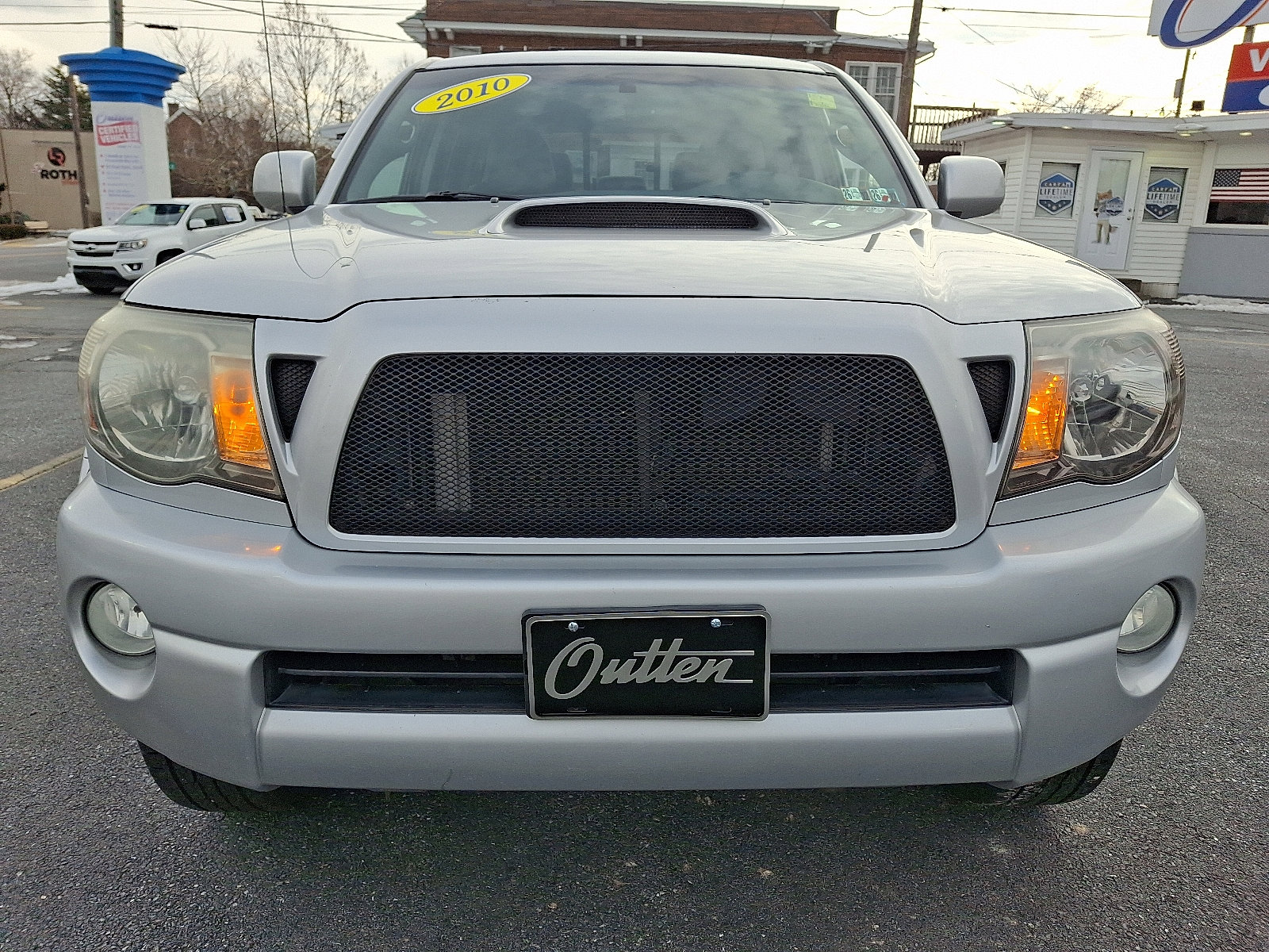 Used 2010 Toyota Tacoma PreRunner image 8