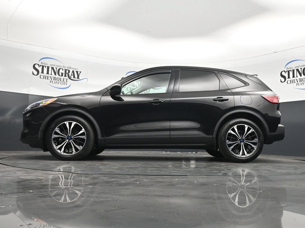 Used 2022 Ford Escape SE w/ SE Sport Appearance Package FWD image 29