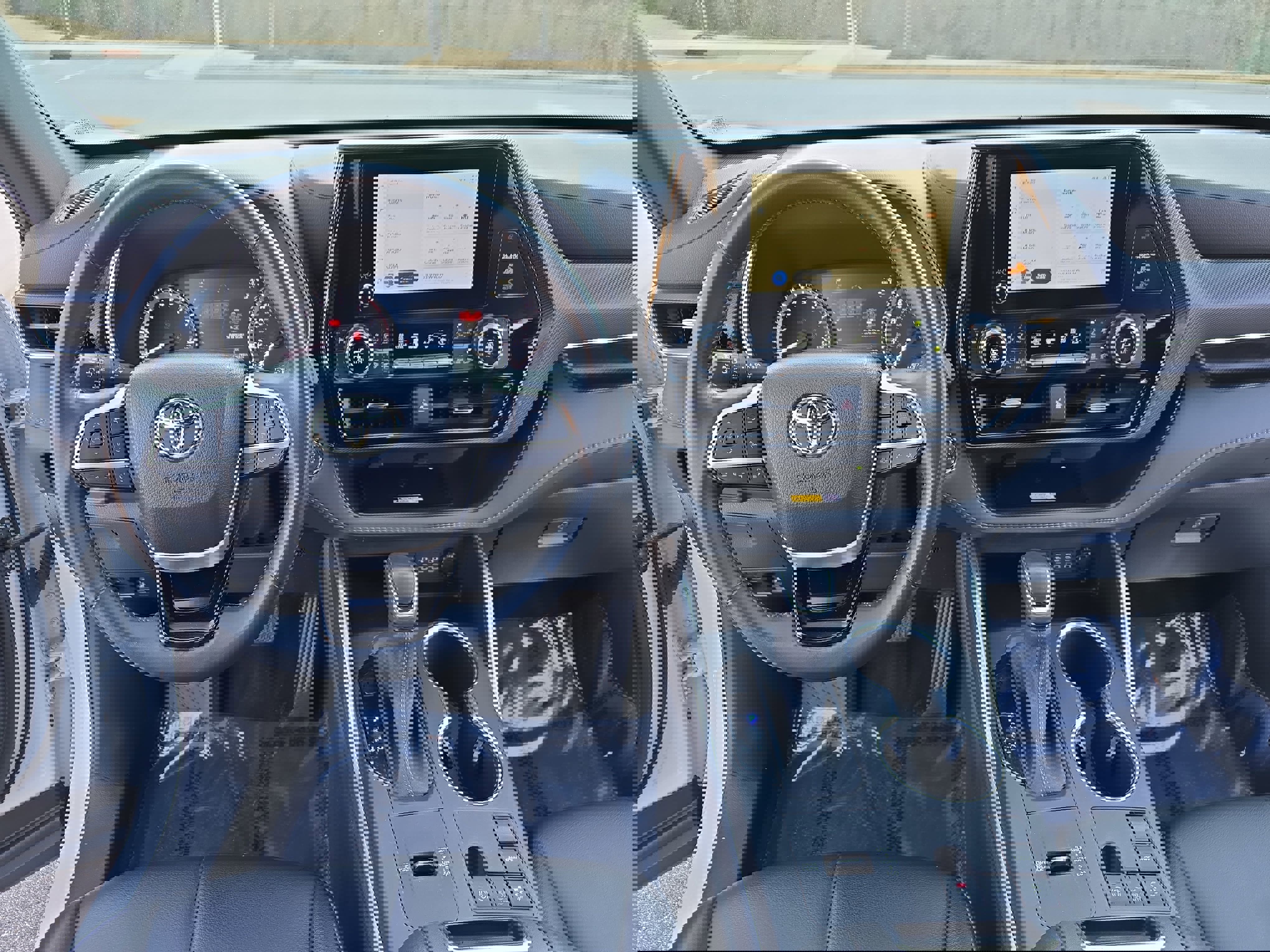 Used 2023 Toyota Highlander XSE image 22