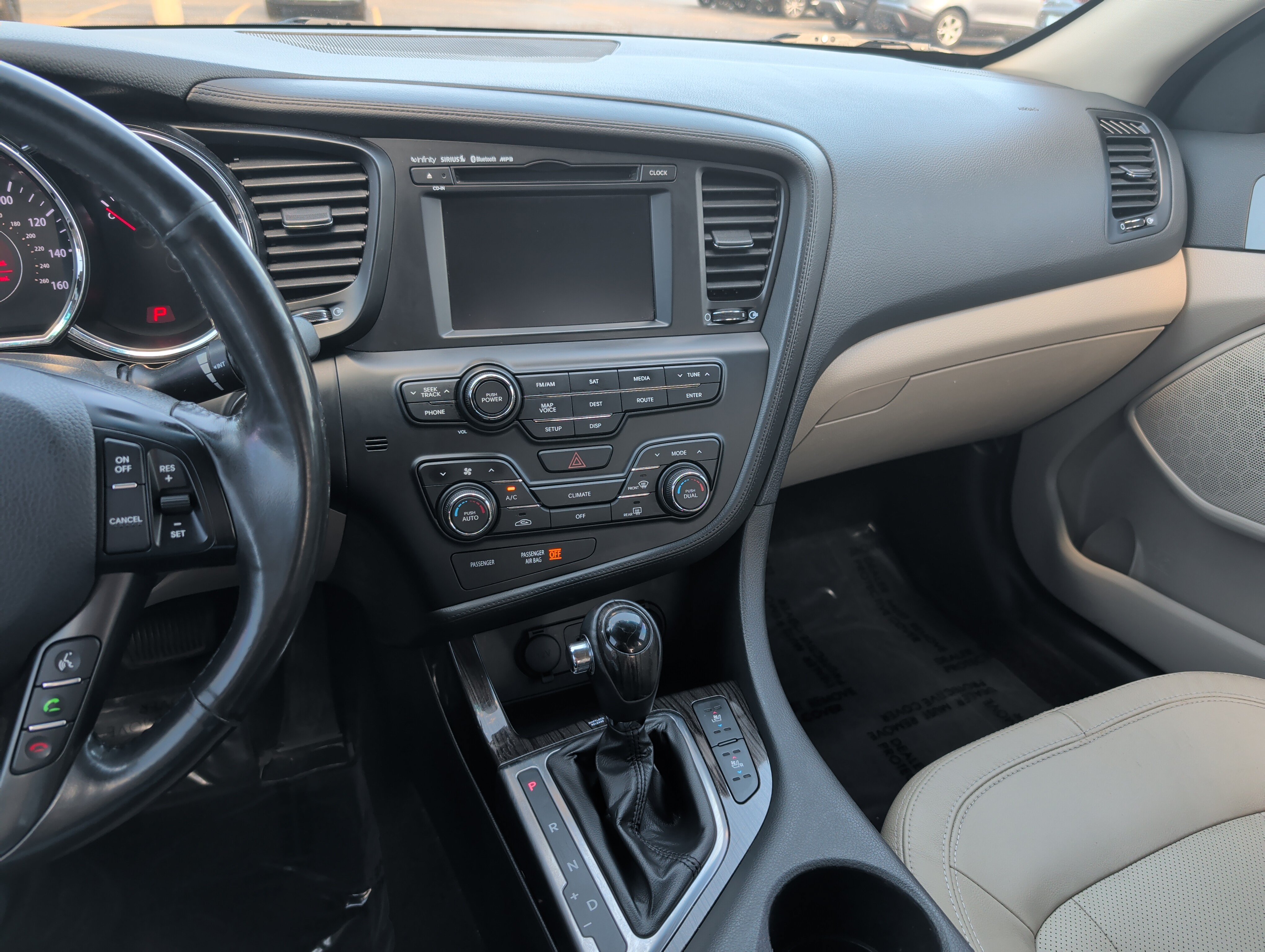Used 2011 Kia Optima EX FWD image 9