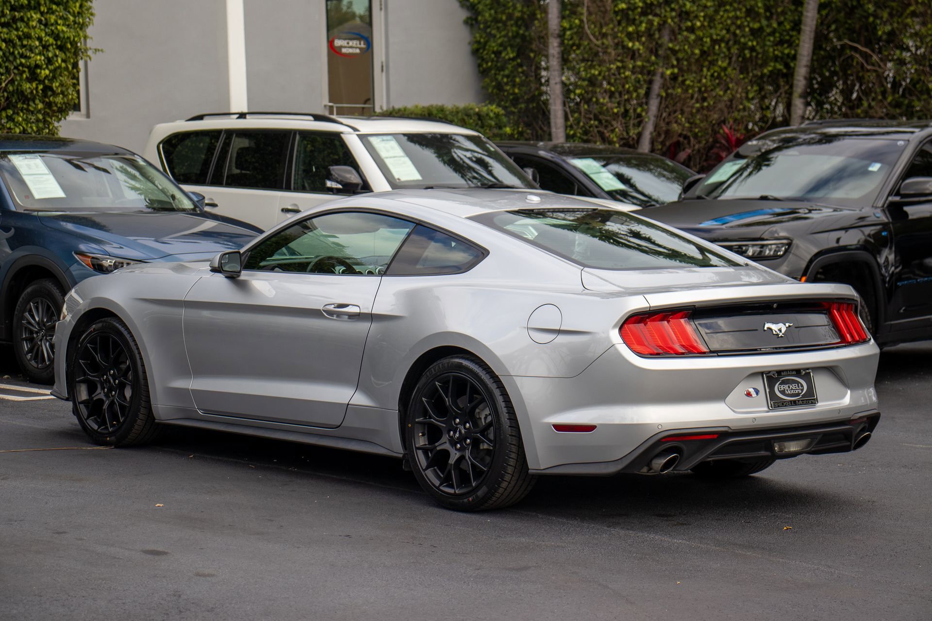 Used 2019 Ford Mustang Premium w/ Ecoboost Performance Package image 11
