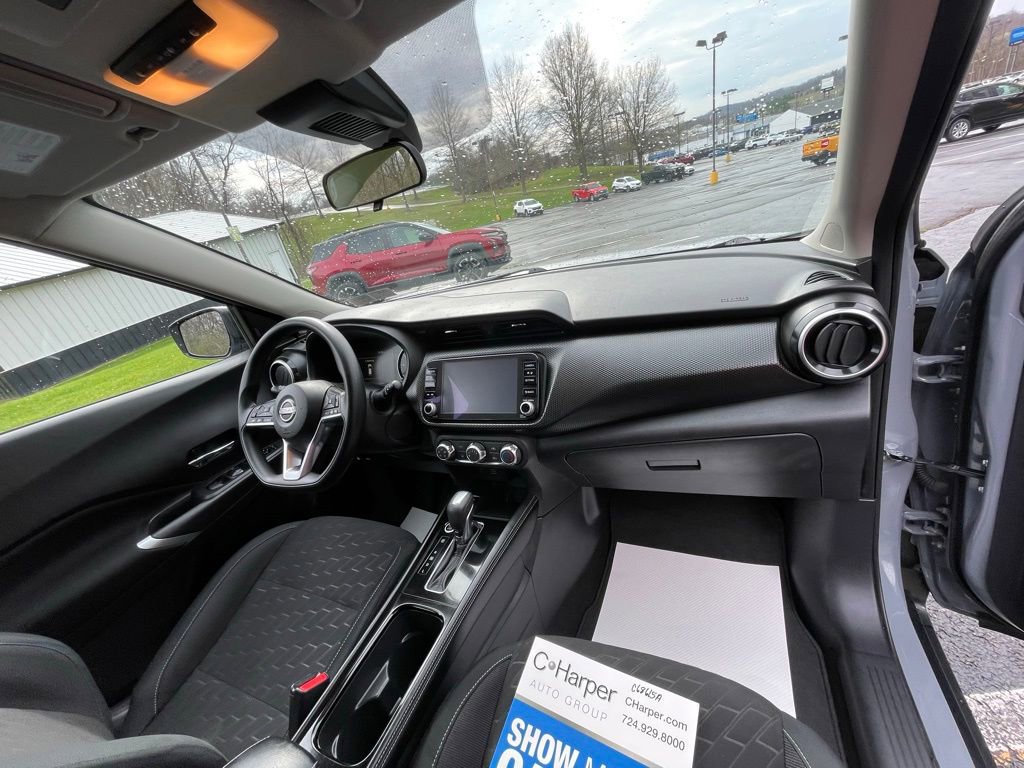 Used 2024 Nissan Kicks SV image 11