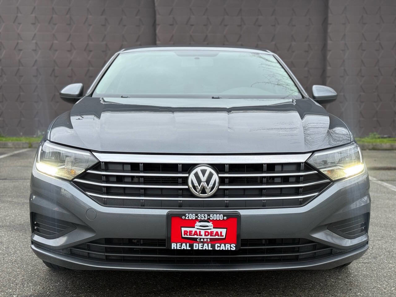 Used 2019 Volkswagen Jetta S image 2