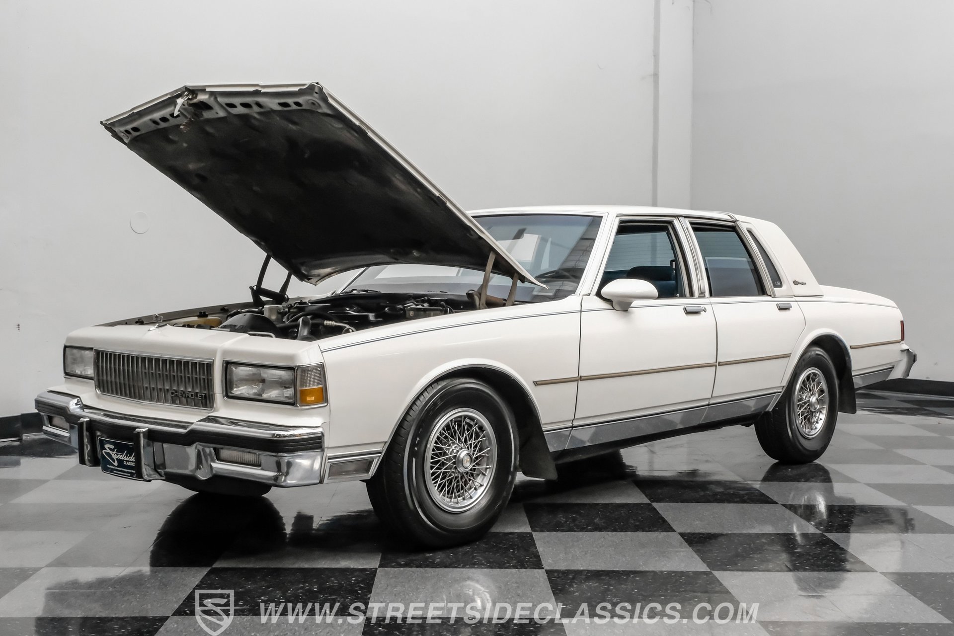 Used 1987 Chevrolet Caprice Classic Brougham RWD image 36