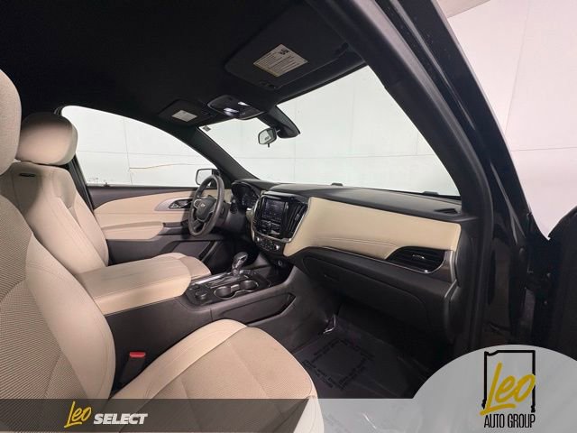 Used 2023 Chevrolet Traverse LS w/ Safety Package FWD image 8