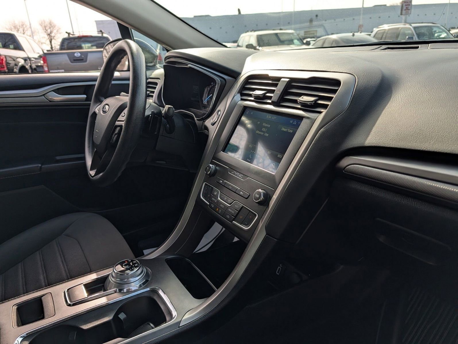 Used 2020 Ford Fusion SE image 23