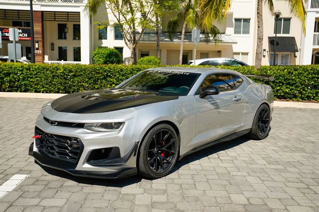 Used 2019 Chevrolet Camaro ZL1 image 2