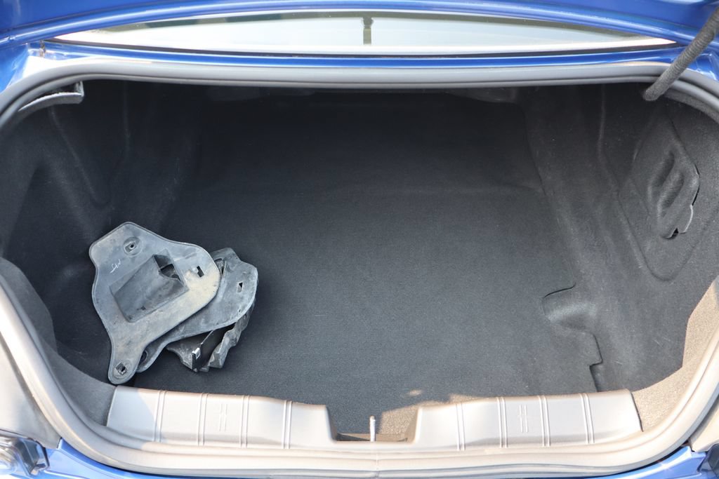 Used 2022 Chevrolet Camaro ZL1 RWD image 25
