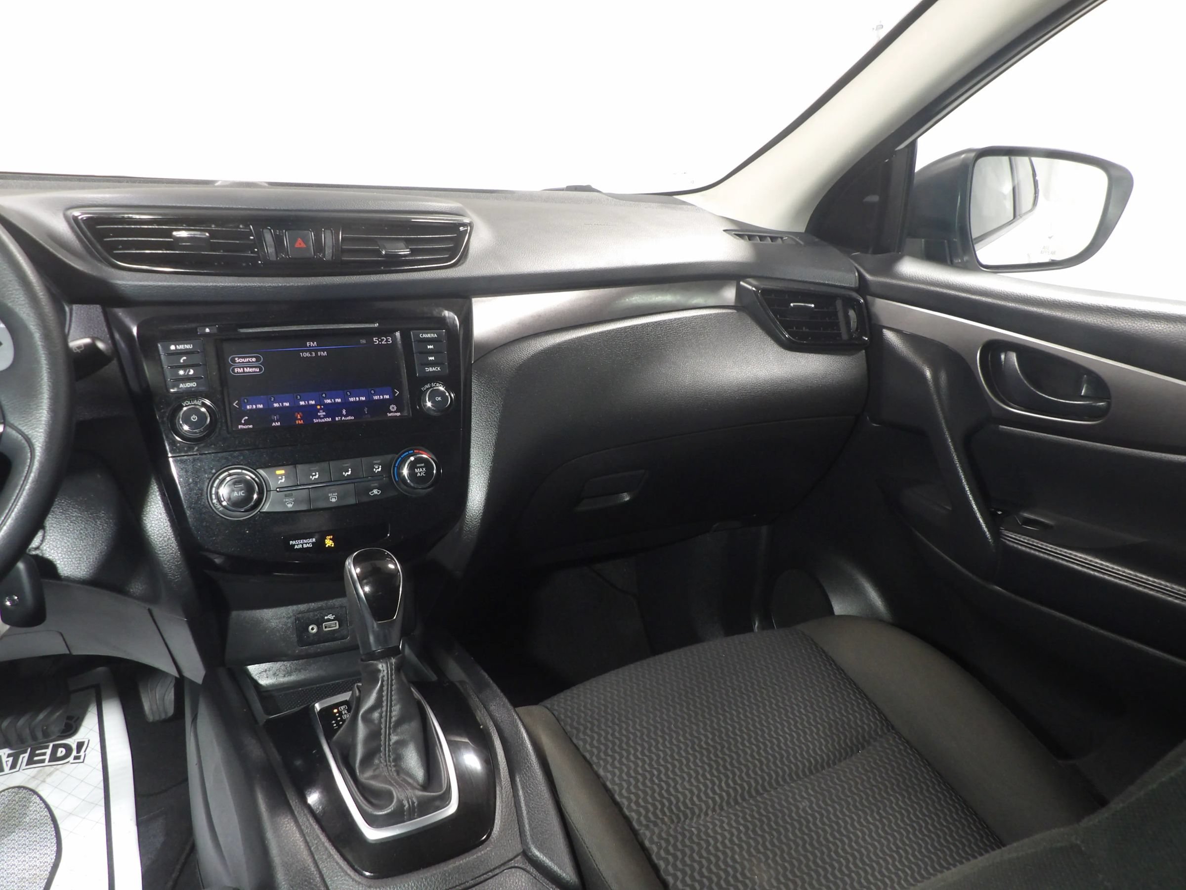 Used 2022 Nissan Rogue Sport S FWD image 12