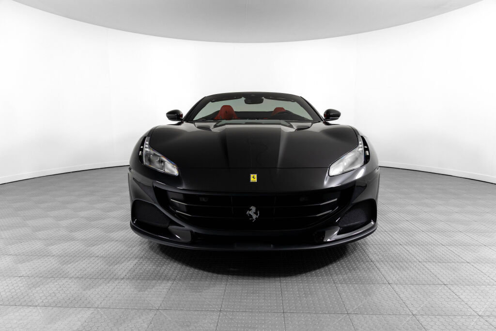 Certified 2023 Ferrari Portofino M image 8