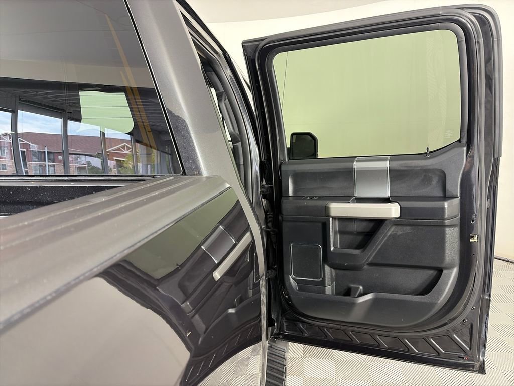 Used 2015 Ford F150 Lariat AWD/4WD image 29