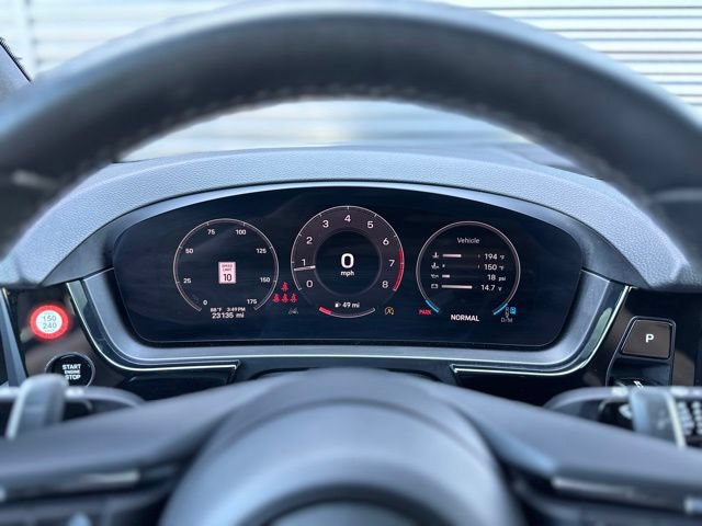 Certified 2024 Porsche Cayenne AWD/4WD image 22