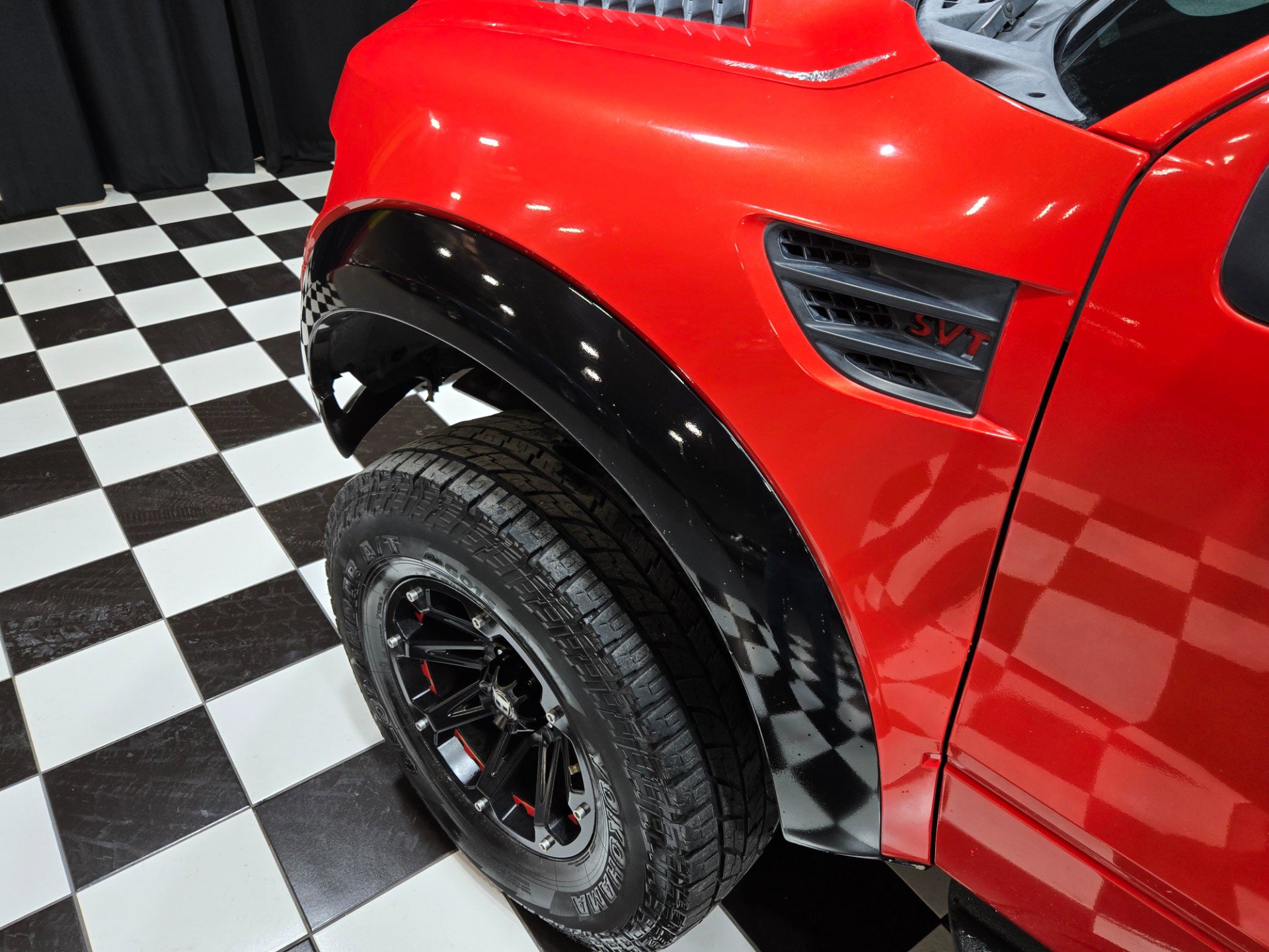 Used 2010 Ford F150 Raptor AWD/4WD image 9
