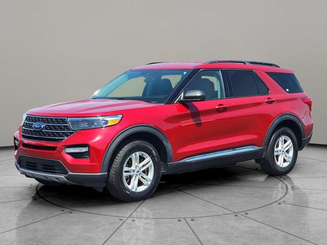 Certified 2023 Ford Explorer XLT w/ Equipment Group 202A AWD/4WD image 3