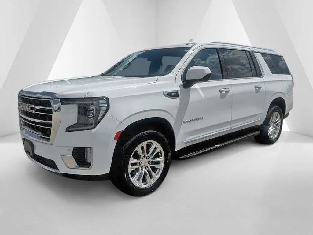 Used 2023 GMC Yukon XL SLT AWD/4WD image 3