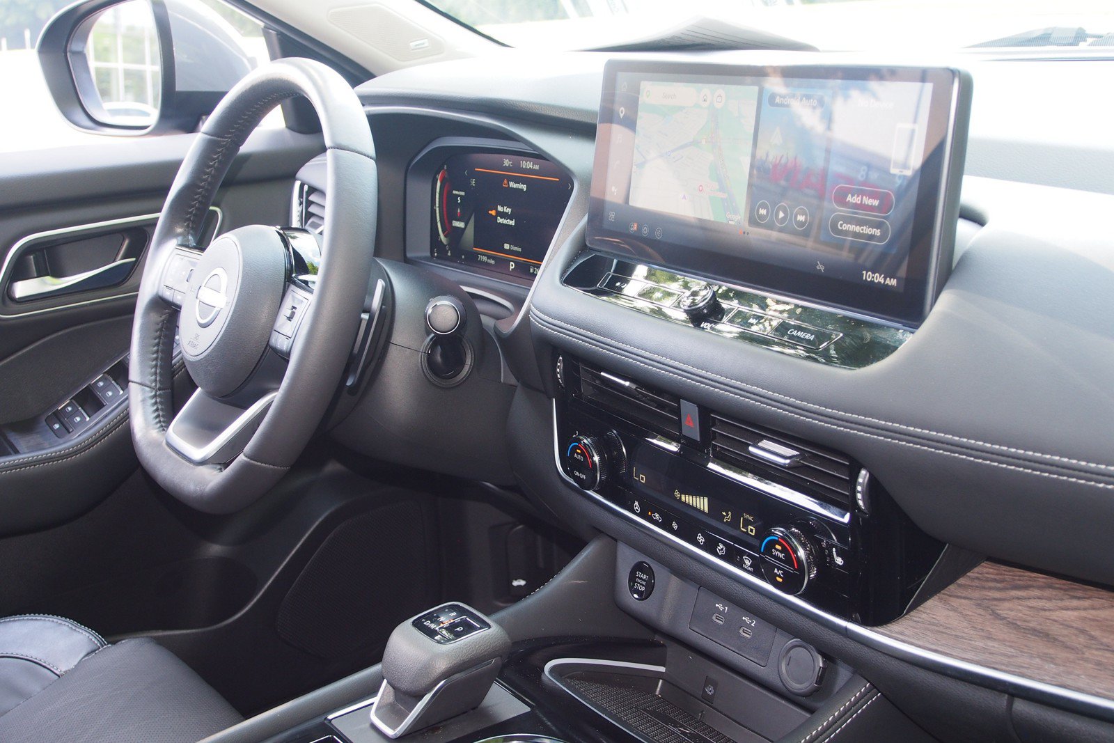Used 2024 Nissan Rogue Platinum FWD image 10