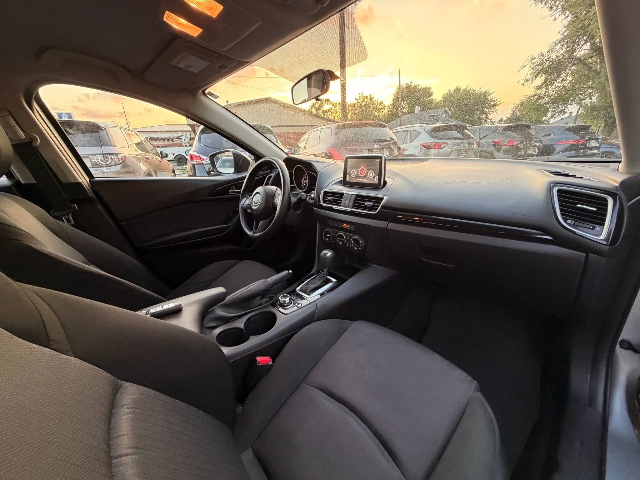 Used 2015 MAZDA MAZDA3 i Sport FWD image 19