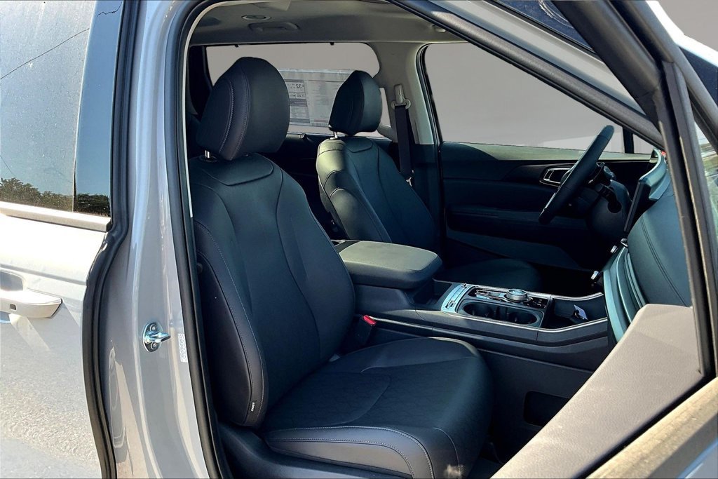 New 2027 Kia Carnival SX FWD image 11