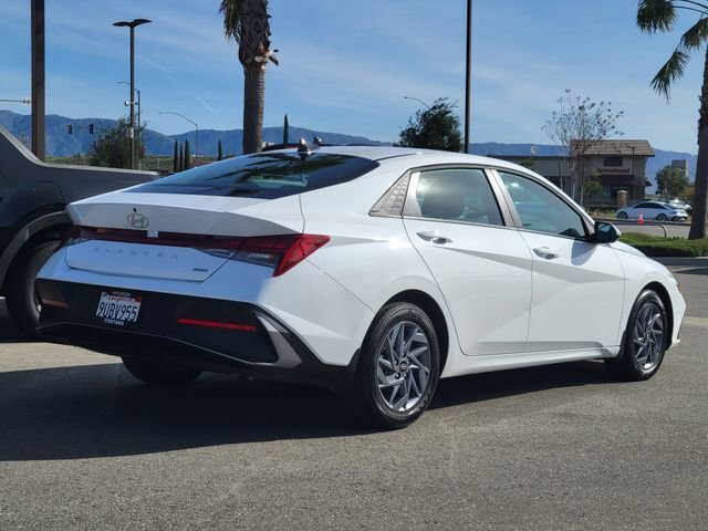 Certified 2025 Hyundai Elantra Blue image 2