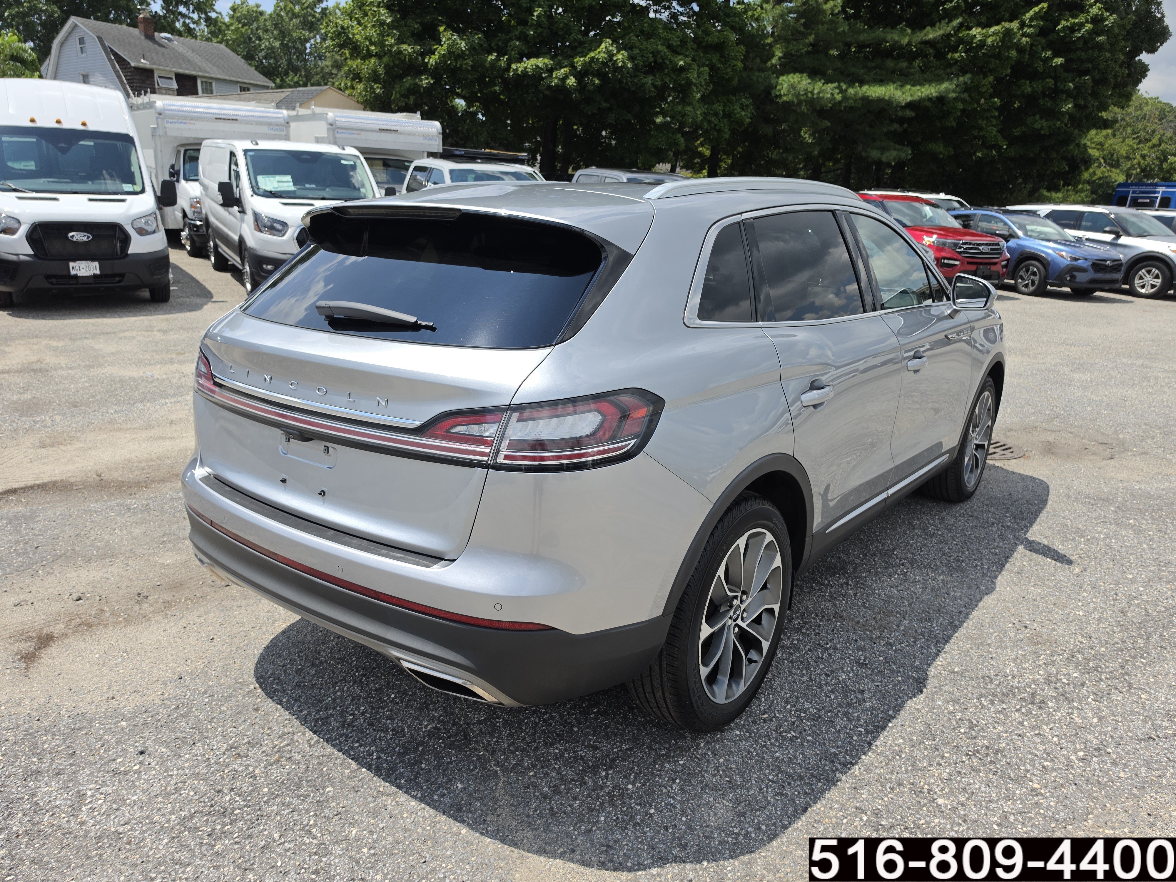 Used 2023 Lincoln Nautilus Reserve AWD/4WD image 6