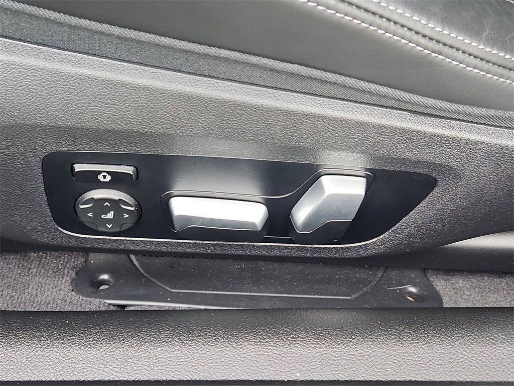 Used 2022 BMW M4 xDrive Competition w/ Executive Package image 25