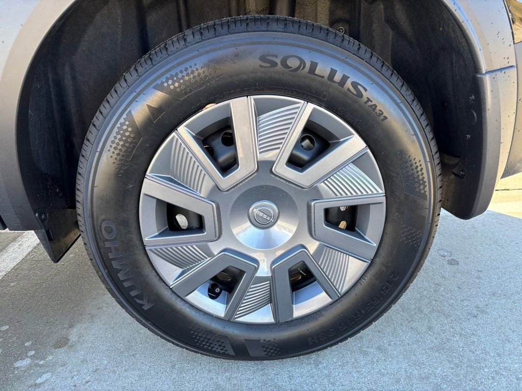 Used 2025 Nissan Kicks S image 6