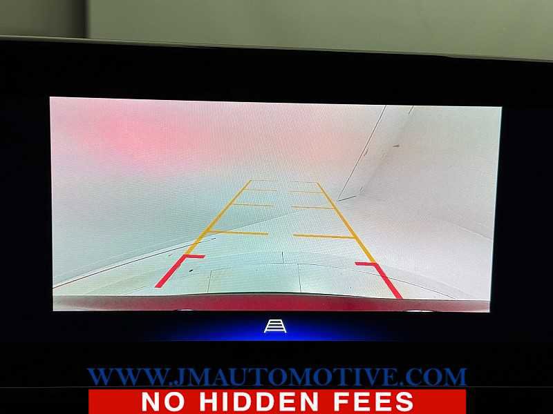 Used 2024 Chevrolet Trax LT w/ Driver Confidence Package image 27