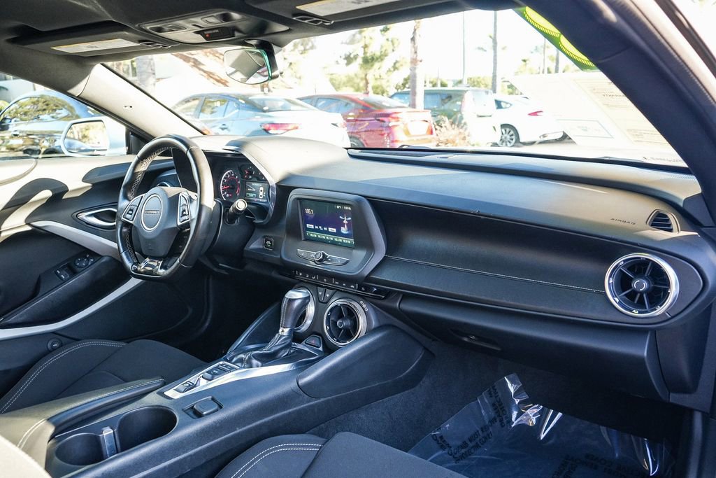 Used 2018 Chevrolet Camaro LT w/ RS Package image 17