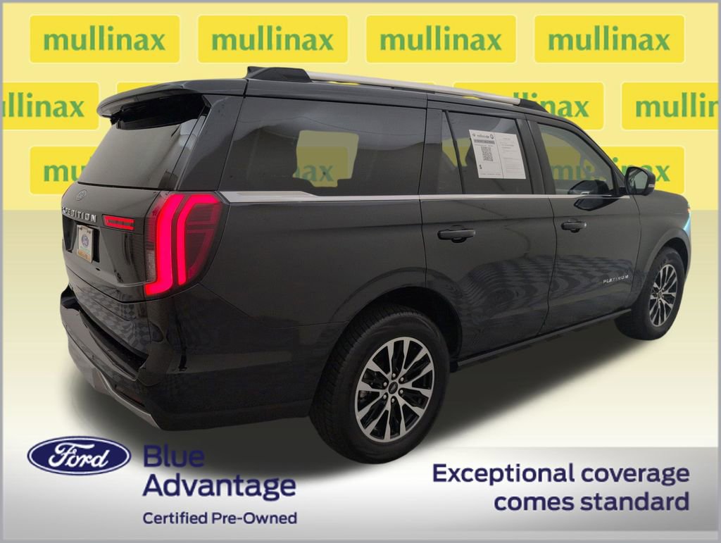 Used 2025 Ford Expedition Platinum AWD/4WD image 3