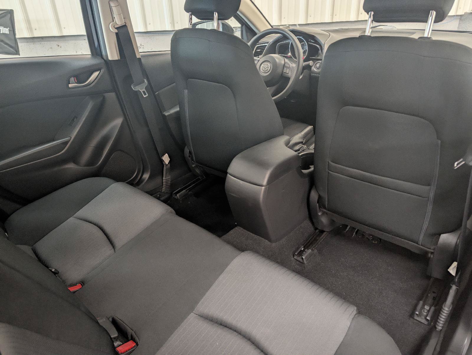 Used 2014 MAZDA MAZDA3 i Sport FWD image 36